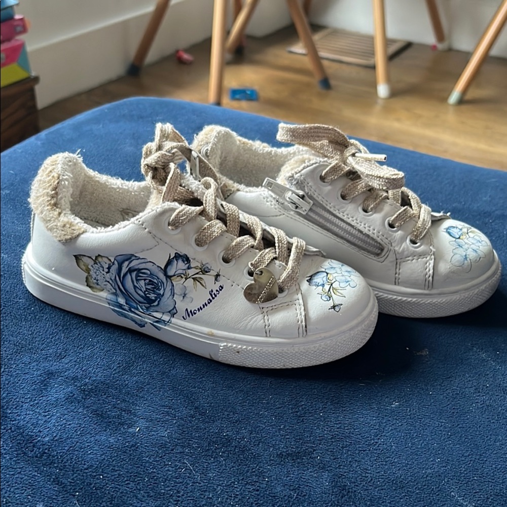 Monnalisa Kids White and Blue Floral Sneakers
